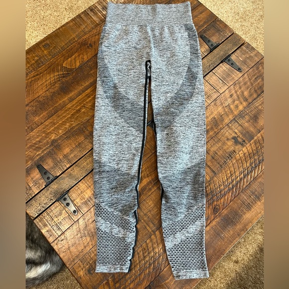 PINK Victoria's Secret Pants - PINK Victoria's Secret Gray Seamless Leggings